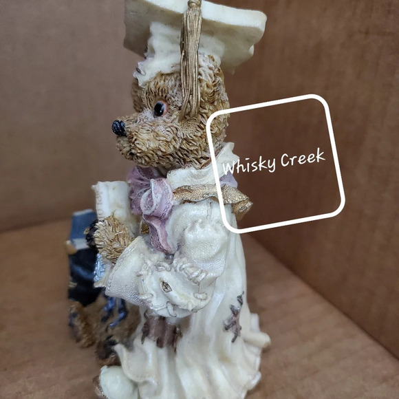🐻🎓 Boyds Bears Retired "Bailey The Graduate" Figurine - Picture 4 of 10